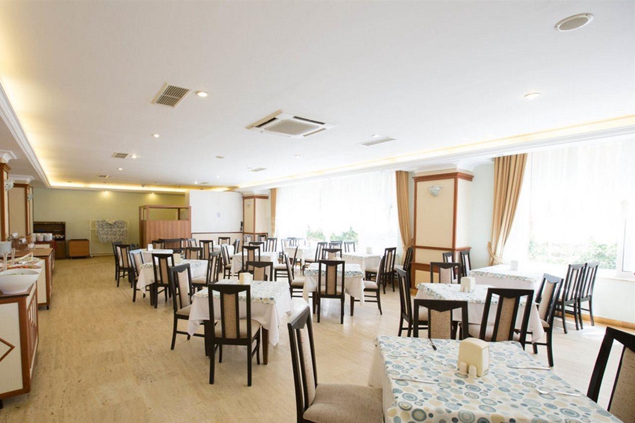 Otel Holiday Park Resort