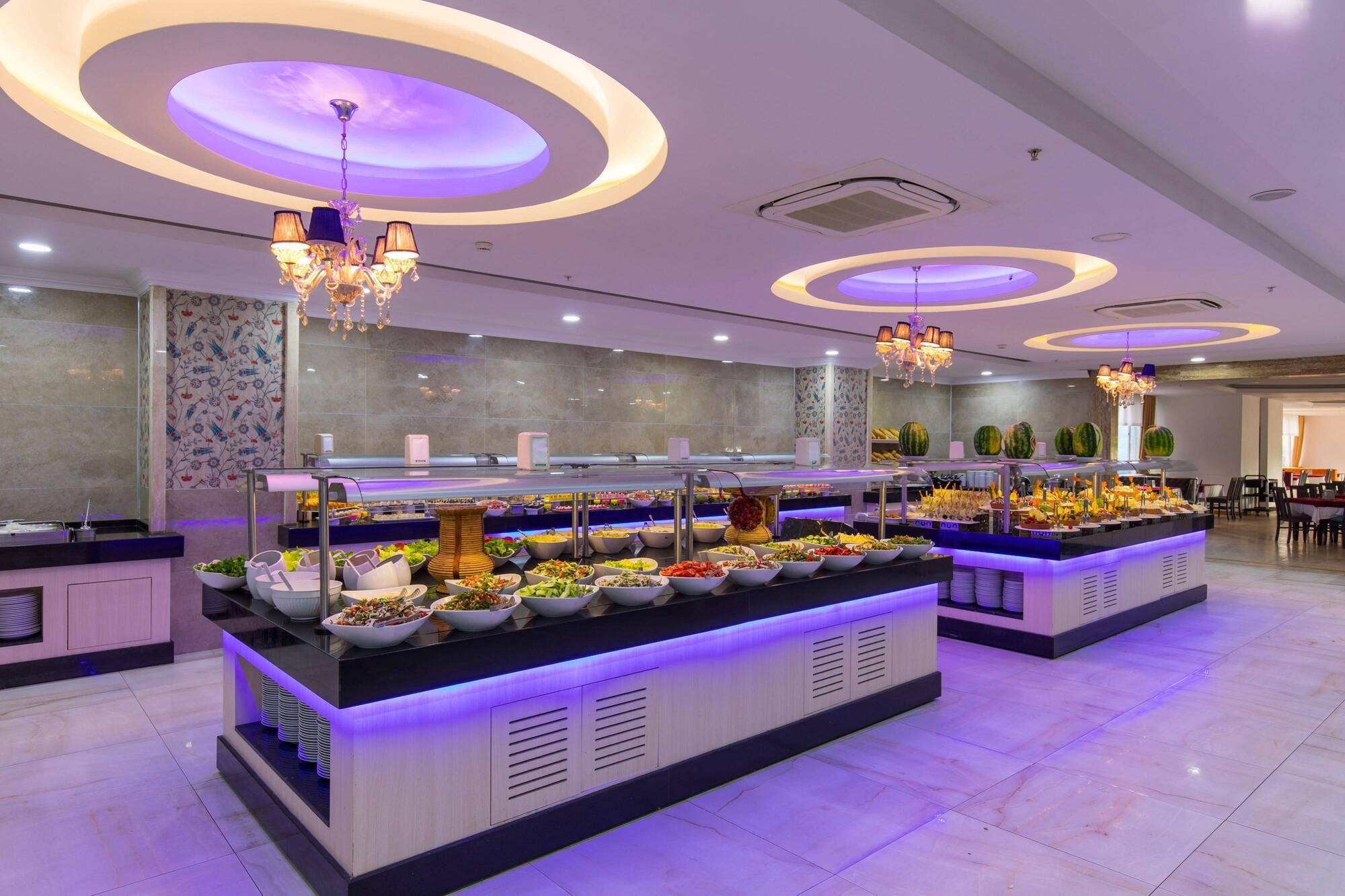 Otel Holiday Park Resort