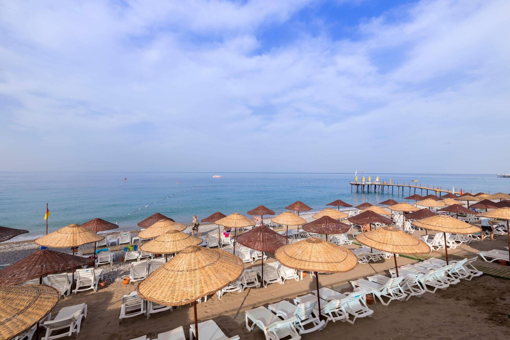 Holiday Park Resort Otel 5*